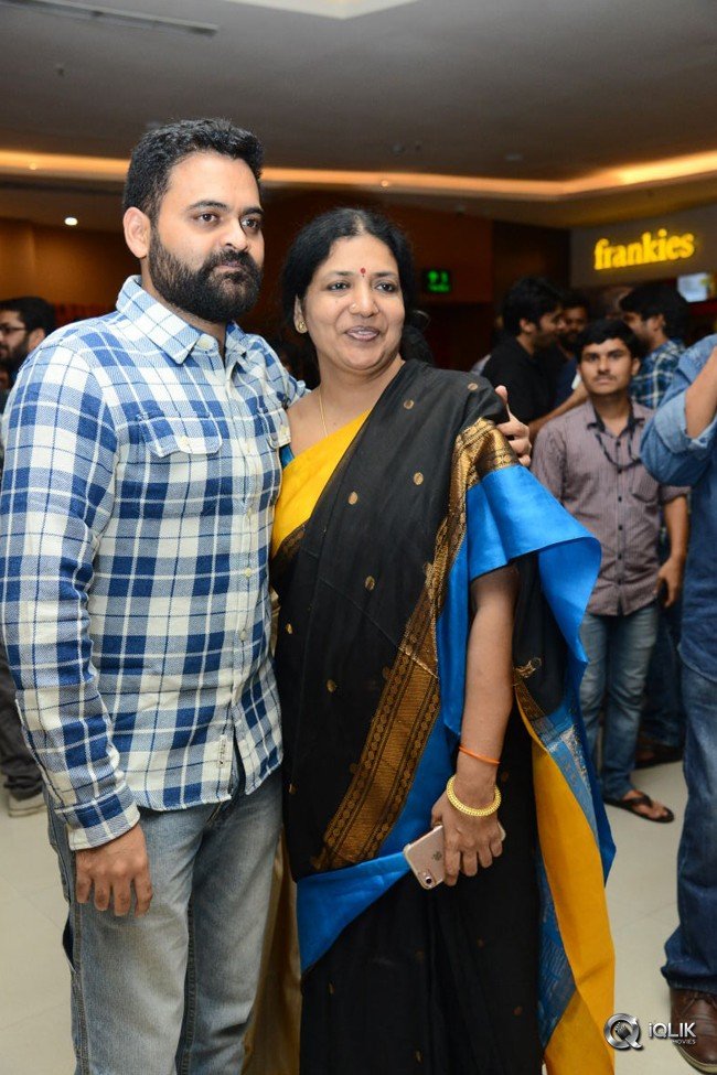 Celebs-At-PSV-Garuda-Vega-Special-Show